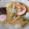 大好きな煮干と魚介系の出汁が効いたあっさりスープに麺が絶妙に絡むシンプル支那麺を食す（某有名人も大好き）