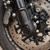 パーツ：Killer Custom「18-21 M8 Softail Axle Cover Set for Inverted Fork」