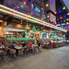 Soi11-1の店で呑む
