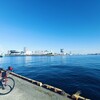 秋晴れの午後は自転車で港湾倉庫へ