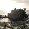 インドネシア旅行記【バリ編】 Tanah Lot Temple 海に浮かぶタナロット寺院へ 偶然、崖の上にあるベストスポットにたどり着く