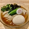 【今週のラーメン５２２８】だしと麺 遊泳（東京・東高円寺）冷やしかけそば ＋ 青唐ニラ ＋ 味玉 ＋ アサヒ生ビール マルエフ　〜妙に和むぜ！冷がけうどんのような不思議な拉麺！一回食っとけ！