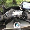 400円で BMW C600に、2000円中古ナビを装着