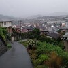 今日からの現場は高台にあります。電気も水道も