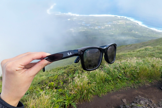 「撮る・調べる」が “メガネ” ひとつで。多機能AIグラス「Ray-Ban Meta」の有能ぶりを八丈島旅行で体験