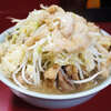 ラーメン二郎 中山駅前店 - 麺カタカタ初挑戦。なかなか良い！しかし豚が下ブレ気味でここのところ食べてきた中では感動薄め。
