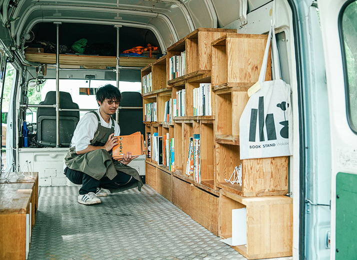 レイアウトは自由自在！新たな書店の在り方を探る「BOOK TRUCK」の挑戦