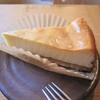 函館産チーズとヨーグルトのチーズケーキ