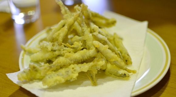 氷点下16℃！北海道の極寒地でワカサギ釣りをして現地で天ぷらにして食べてみた