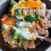 肌寒い日のランチ、食べながら思う