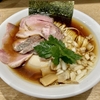 【今週のラーメン５０２６】一番だしラーメン しんせん（東京・西調布）特製煮干しそば 黒　〜出汁と麺と肉の質感どれもハイスペック！西調布に新たな注目拉麺スポット！一度はおいで！