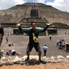 メキシコのピラミッドに感動する