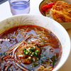 ホームセンターで昼めし『台湾ラーメンとソースチキンかつ丼のセット』