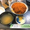 安田屋わらじかつ！秩父名物の値段・混雑・駐車場の詳細