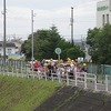 登校の風景：さわやかな涼しい朝