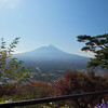 河口湖の紅葉と富士山