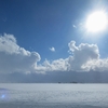 雲の下は吹雪、雲の上は青空