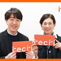 「全てが見える生々しさを面白がってほしい」消費カロリーを競い合うお葬式コメディ（エクストリーム・シチュエーションコメディ(kcal)『汗が目に入っただけ』俳優：鈴木保奈美さん／脚本･演出家：冨坂友さん）