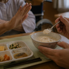 偏食の強い高齢者にどう食べてもらうか。パン粥＋メイバランスと声掛けの葛藤