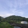 鳳凰の形の雲を友人のおかげでキャンプ場で目にした