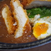 「半熟たまご」を合わせ技、ジャンボチキンカツカレー