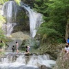 No.292【山形県】古き良き日本の夏！？「関山大滝」で水遊び、ドライブインの畳で定食！