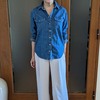 大人カジュアルを完成させるワイドパンツ｜デニムシャツにもフレンチマリンにもOK！