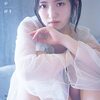 AKB48村山彩希「写真集」1位 自慢の“腹筋美”を惜しげもなく披露