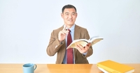 年収と語彙力は比例する？──“話す力”を磨くビジネス語彙トレーニング