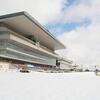 雪の新潟競馬場