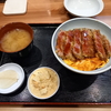 魅惑の牛豚 牛のレアカツ丼