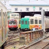 仏生山駅に止まる車両