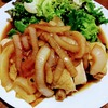 鶏むね肉を美味しく食べよう！＠鶏むねと玉ねぎの蒸し焼き