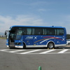 観光バス　３両　奈良市平城宮跡で