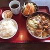富山県高岡市「風月食堂」で定番のもつうどん定食