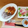 心と体の癒し空間、「いやしの森 ａｍｉｎ」でいただく健康カレーランチ！