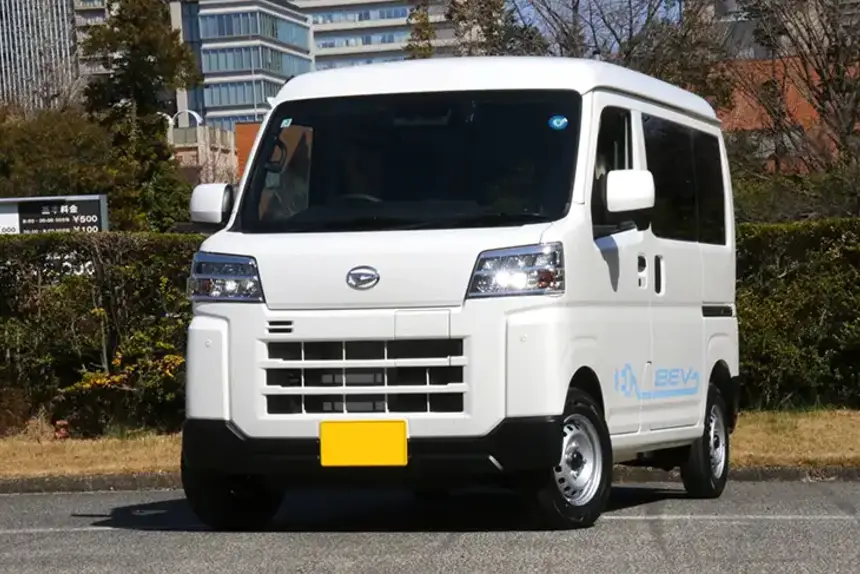 ダイハツ e-ハイゼットカーゴに試乗！乗用にも使える軽商用BEVバン