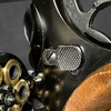 この拳銃はマグナム44といって、世界一強力な拳銃なんだ・・・