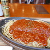 鉄板スパカツとサラダバーが安定の美味しさでした。