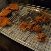 幸運な病のレシピ（ 1351 ）朝：トンカツ、イカカツ、手羽先二度揚げ、イカ焼きテリテリ、塩サバ、鮭、