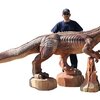 カルノサウルス類の恐竜彫刻　完成・展示開始
