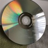 【CD DVDがテープでベタベタ　再生できない！そんなときにまさかのハンドクリーム】