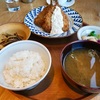 渋谷の「d47食堂」で長崎定食 松浦漁港のアジフライ、カスタードプリン。