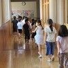 ３年生：高学年図書室へ