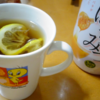 紅茶っぽい飲み物に変身の麦茶。