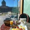【サンクトおすすめレストラン】午前中に行って窓際確保！「Кафе Зингеръ（カフェ・シンガー）」