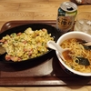 【夕飯】遅い夕飯でカップラーメンを食らう中高年夫婦