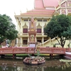Svaychroum Pagoda のお寺さん。
