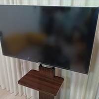 リビングが広く見える！丈夫で高級感のあるホームテイストの壁寄せテレビスタンド「フェネス」レビュー
