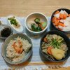 とん汁。ぬか漬取り出し(茄子と人参)